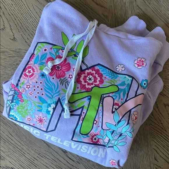 MTV Lavender Hoodie with Floral Design - Picture 6 of 6